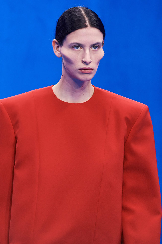 ������������� ������������ ���������� �� ������ Balenciaga